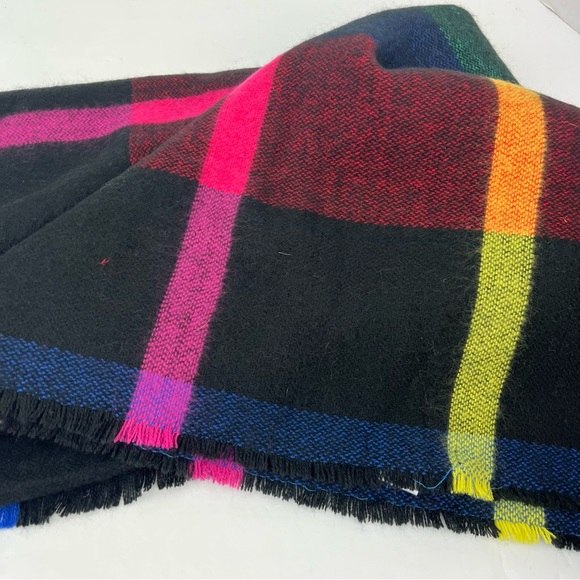 Francesca boutique plaid mult-colored large rectangular scarf/wrap - Picture 5 of 12
